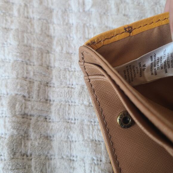 Fossil Mustard Leather Card Holder - Picture 9 of 9